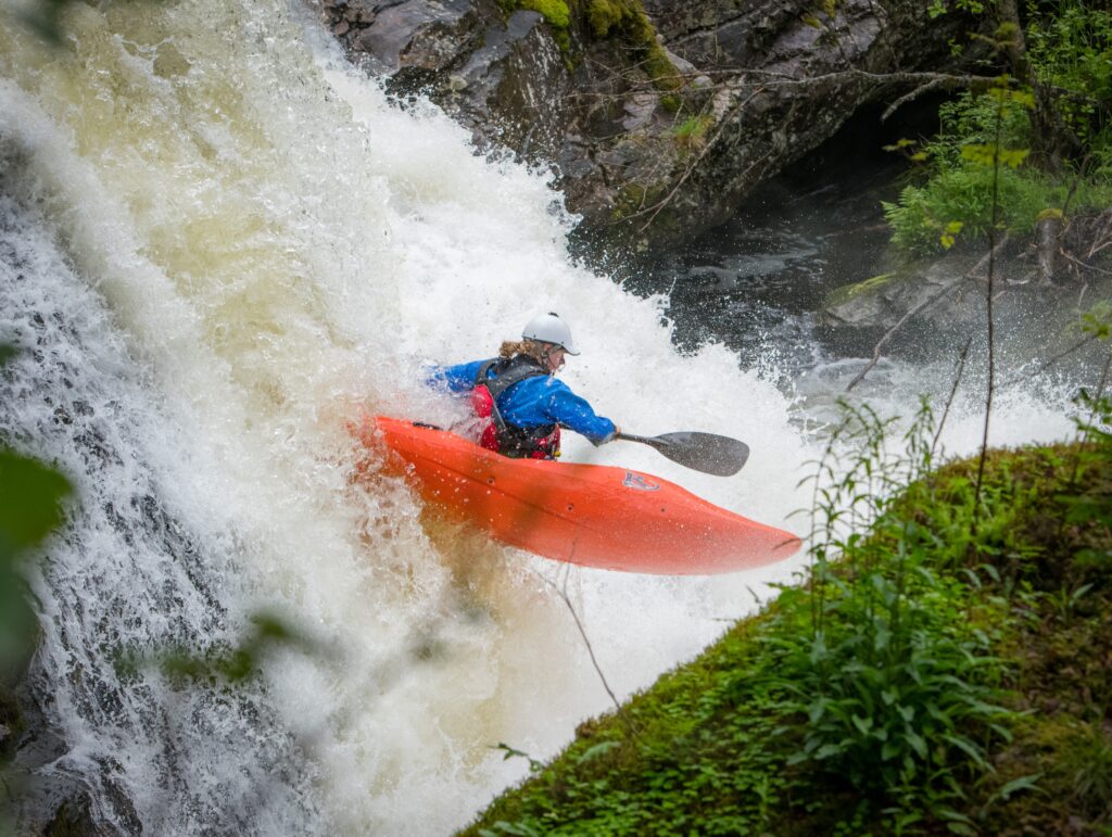 whitewater kayaking rivers4
